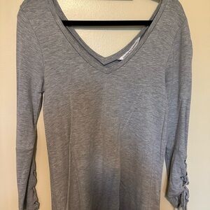 Cupcakes & Cashmere Gray Fitted Tie Front Blouse